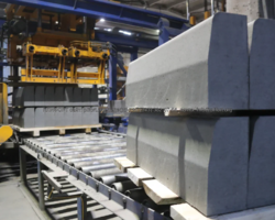 Бортовой камень изделие, строительный материал, применяемый как разделитель между проезжей частью и тротуаром, велодорожкой и так далее. Завод бордюров, бортовой камень